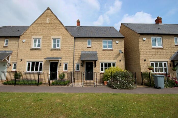 3 Bedroom Terraced House To Rent In Fritillary Mews, Ducklington, Witney, OX29