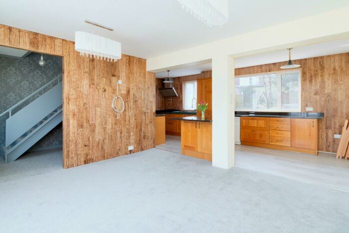 3 Bedroom Semi-Detached House To Rent In Sancroft Avenue, St Dunstans, CT2