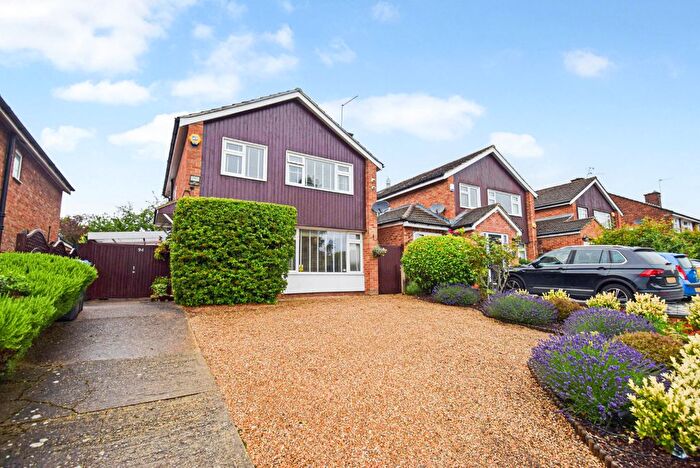 3 Bedroom Detached House For Sale In Nursery Road, Taplow, Maidenhead, SL6
