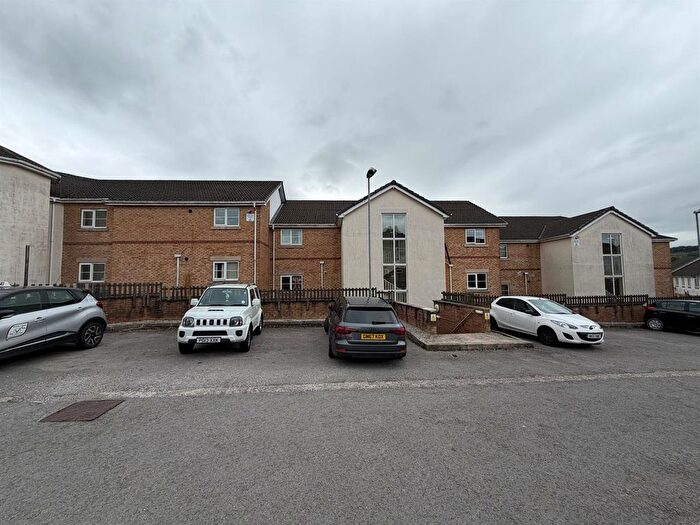 2 Bedroom Flat For Sale In Bakewell Court, Buxton, SK17