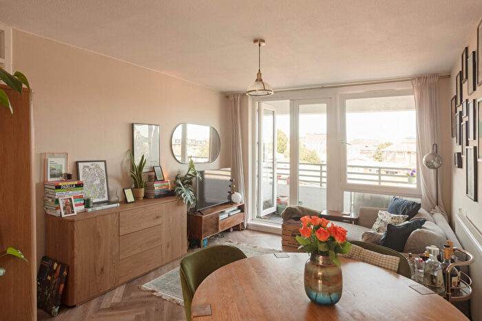 1 Bedroom Flat For Sale In Cossall Walk, Peckham, London, SE15