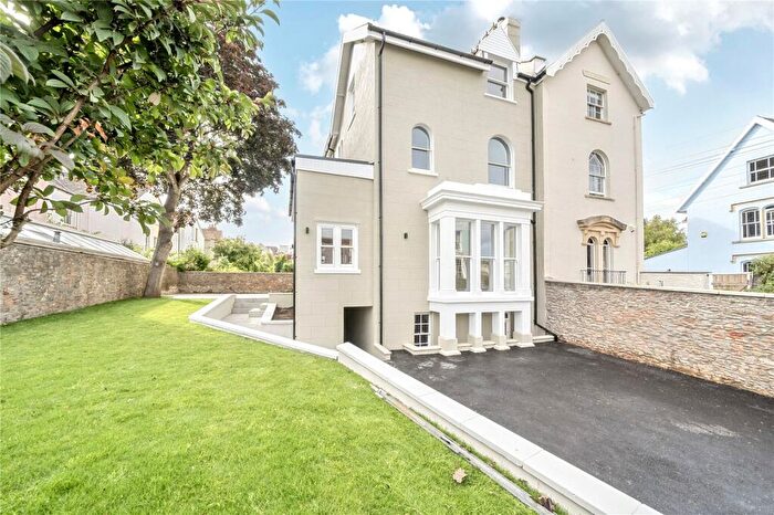 5 Bedroom Semi-Detached House For Sale In Wellington Park, Clifton, Bristol, BS8