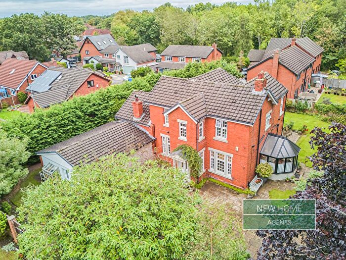 4 Bedroom Detached House For Sale In Parkfields Lane Fearnhead, Warrington, WA2