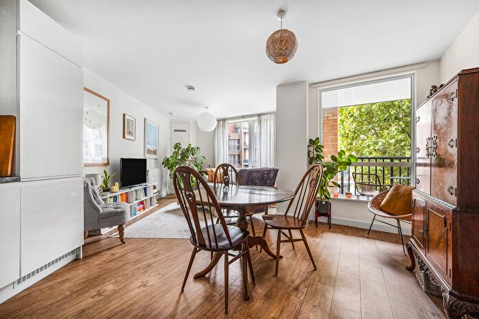 1 Bedroom Flat For Sale In Rye Lane, Peckham, SE15