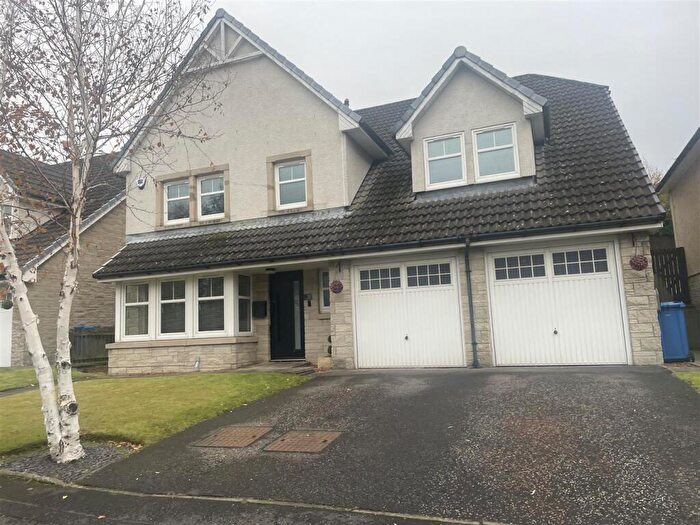 4 Bedroom Detached House To Rent In Dover Drive, Dunfermline, KY11