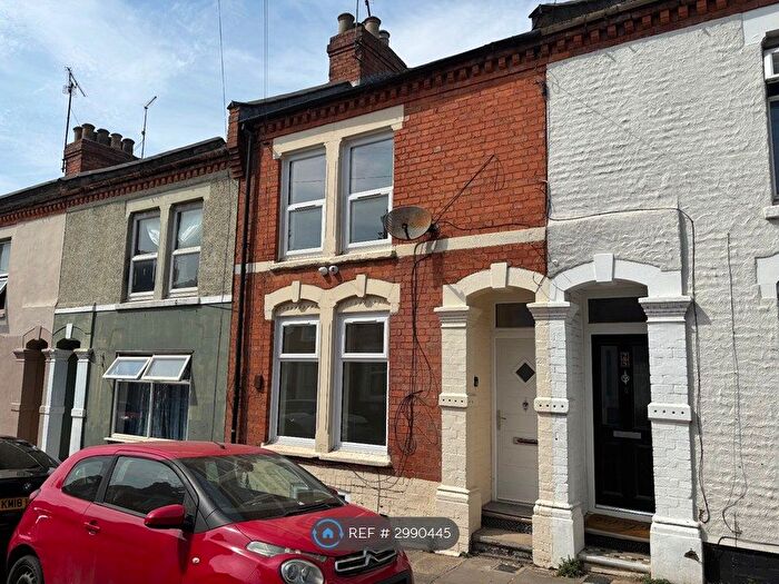 3 Bedroom Terraced House To Rent In Derby Road, Northampton, NN1
