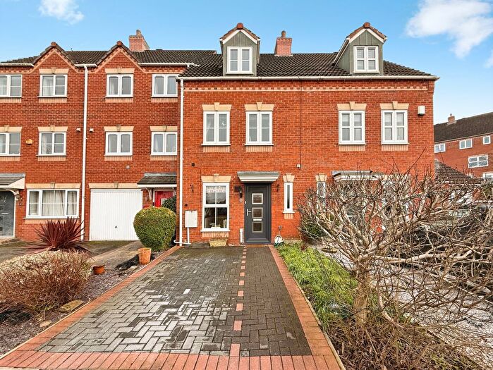3 Bedroom Town House For Sale In Davenham Walk, Lawley, Telford, TF3