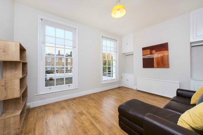 2 Bedroom Apartment To Rent In Ordnance Mews, St John's Wood, London, NW8