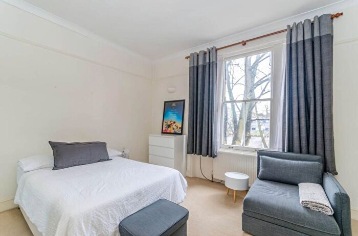 Studio To Rent In Marlborough Hill, St John's Wood, London, NW8
