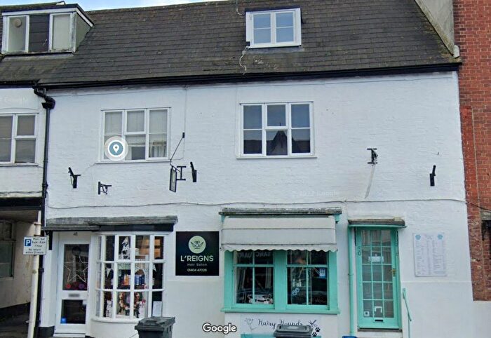 1 Bedroom Property To Rent In High Street, Honiton, Devon, EX14