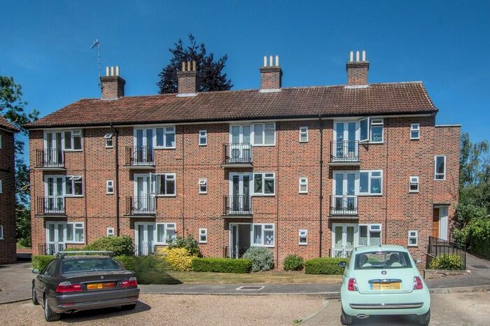 1 Bedroom Apartment To Rent In Westall Close, Hertford, SG13