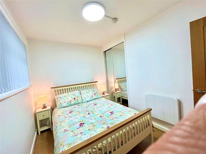 2 Bedroom Flat For Sale In Coedrath Park, Saundersfoot, Pembrokeshire, SA69