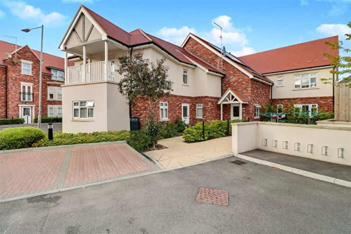 2 Bedroom Flat To Rent In Nelson Road, Leigh-On-Sea, SS9