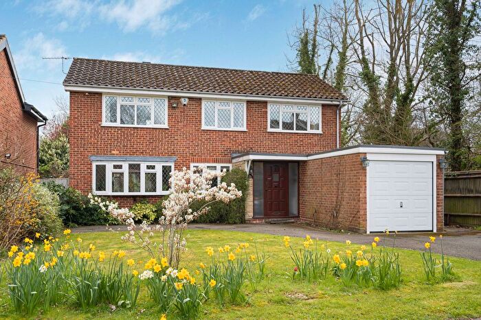 4 Bedroom Detached House For Sale In Greenway, Bookham, KT23