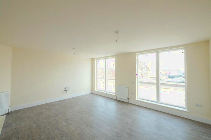 1 Bedroom Apartment To Rent In South Street, Romford, RM1