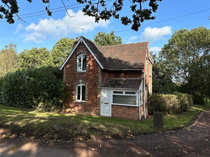 3 Bedroom Cottage To Rent In Newent, GL18