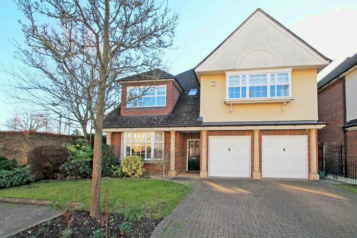 5 Bedroom Property To Rent In Jennings Close, Long Ditton, Surbiton, KT6