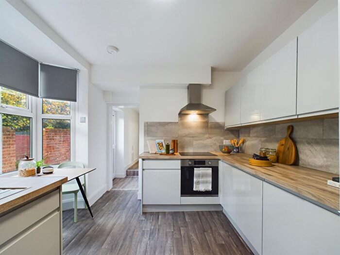 6 Bedroom Terraced House To Rent In , Monks Road, Lincoln, LN2