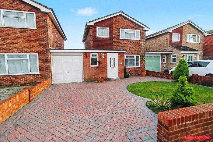 3 Bedroom Detached House For Sale In Fraser Avenue, Eastbourne, BN23
