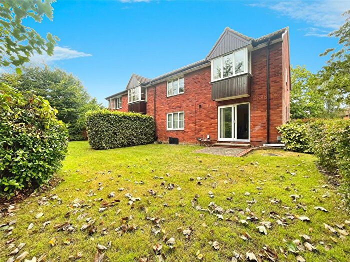 1 Bedroom Flat For Sale In Ebury Road, Watford, WD17