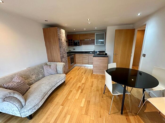 2 Bedroom Apartment To Rent In La Salle, Leeds Dock, City Center, LS10
