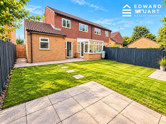 3 Bedroom House For Sale In Kingfishers, Orton Wistow, Peterborough, Cambridgeshire, PE2