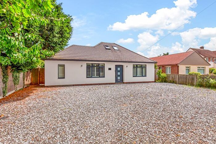 4 Bedroom Detached House For Sale In Castle Avenue, Havant, PO9