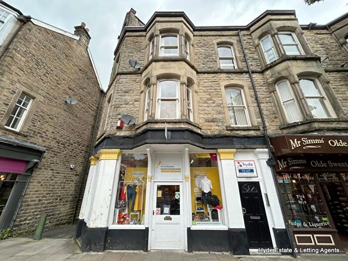 2 Bedroom Apartment To Rent In Flat, Spring Gardens, Buxton, Derbyshire, SK17