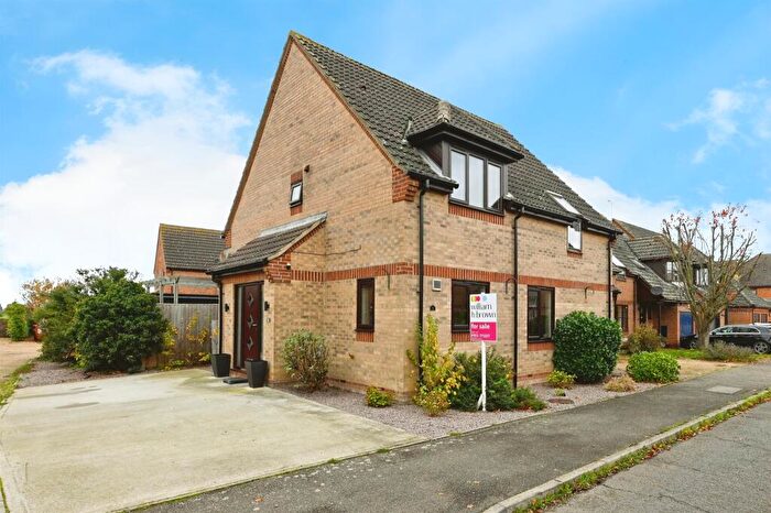 4 Bedroom Detached House For Sale In Lewis Drive, Wiggenhall St. Germans, King's Lynn, PE34