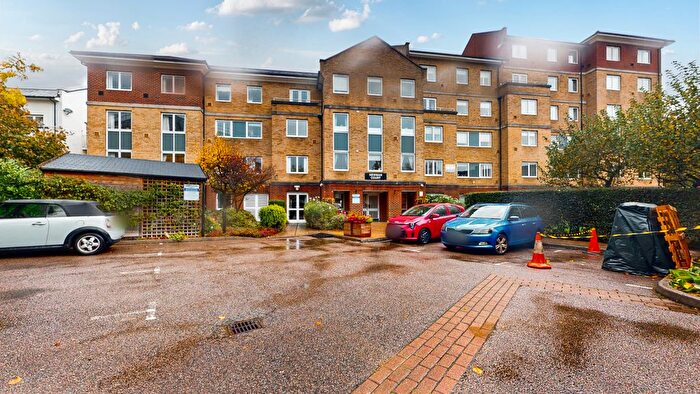 2 Bedroom Flat To Rent In North Street, Bromley, BR1