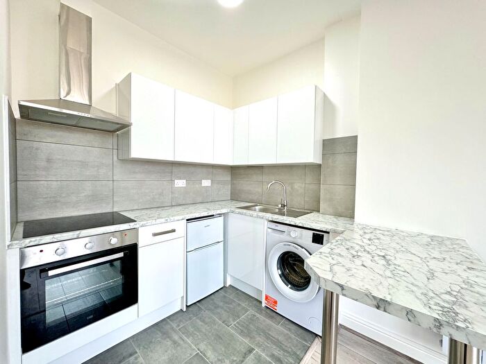 1 Bedroom Flat To Rent In East End Road, London, N2