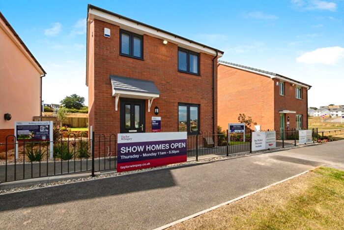 3 Bedroom Semi Detached House For Sale In Juniper Drive, Dawlish, Devon, EX7