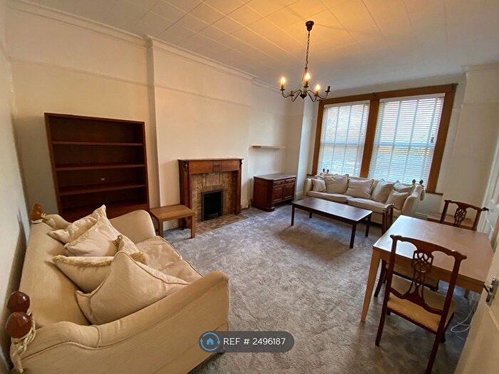 1 Bedroom Flat To Rent In Castlebar Road, London, W5