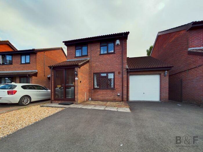 3 Bedroom Detached House To Rent In Tyning Close Yate, BS37