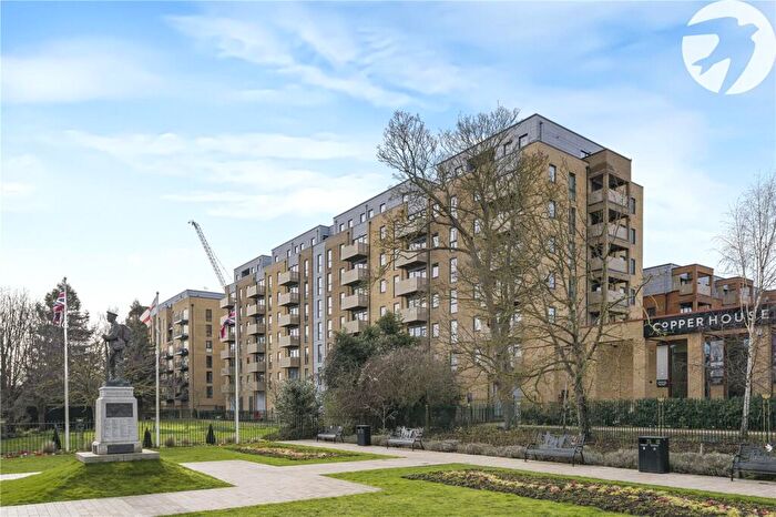 2 Bedroom Flat For Sale In Brewers Square, Dartford, Kent, DA1