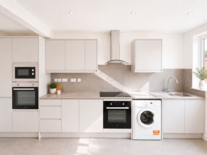 6 Bedroom House Of Multiple Occupation To Rent In Filton Avenue, Horfield, South Gloucestershire, BS7