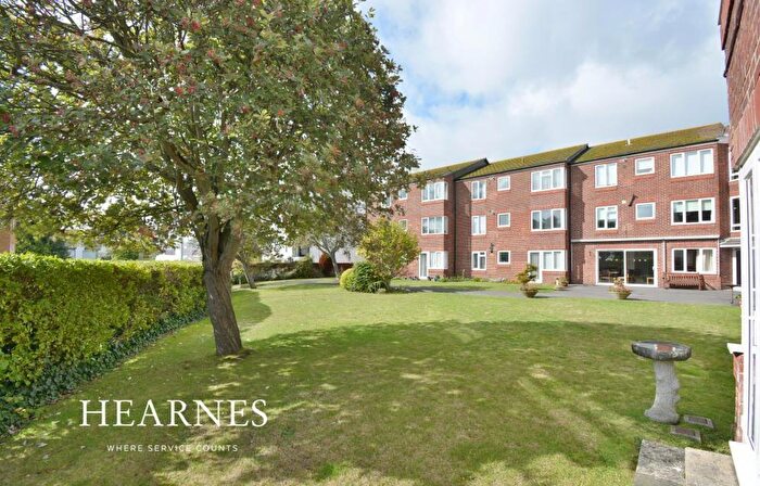 1 Bedroom Retirement Property For Sale In Mount Pleasant Road, Poole, BH15