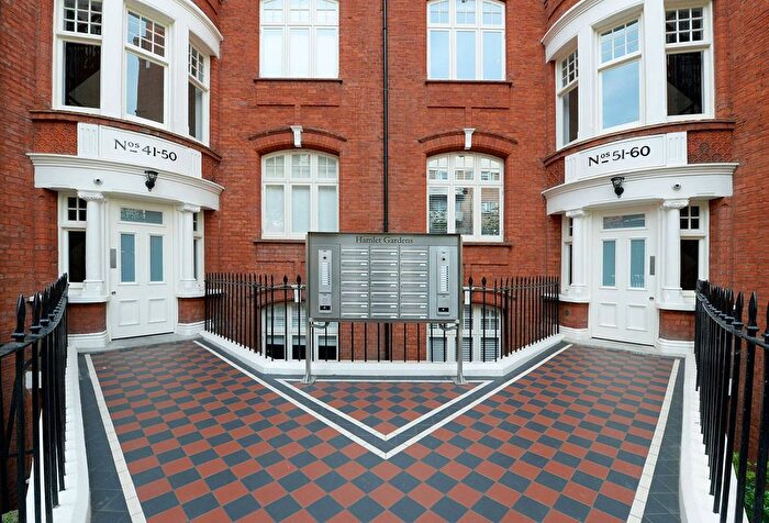 3 Bedroom Flat To Rent In Hamlet Gardens, Ravenscourt Park, London, W6