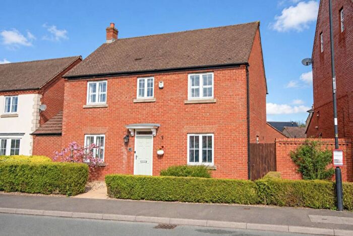 4 Bedroom Detached House For Sale In Coton Park Drive, Coton Park, Rugby, CV23