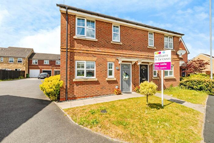 3 Bedroom End Of Terrace House For Sale In Woodfield Avenue, Lincoln, LN6