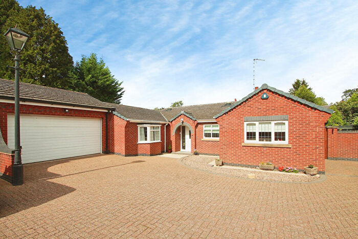4 Bedroom Bungalow For Sale In Groby Road, Leicester, Leicestershire, LE3