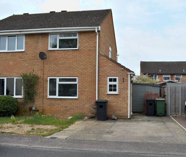 2 Bedroom Semi-Detached House To Rent In Derwent Rise, Flitwick, MK45
