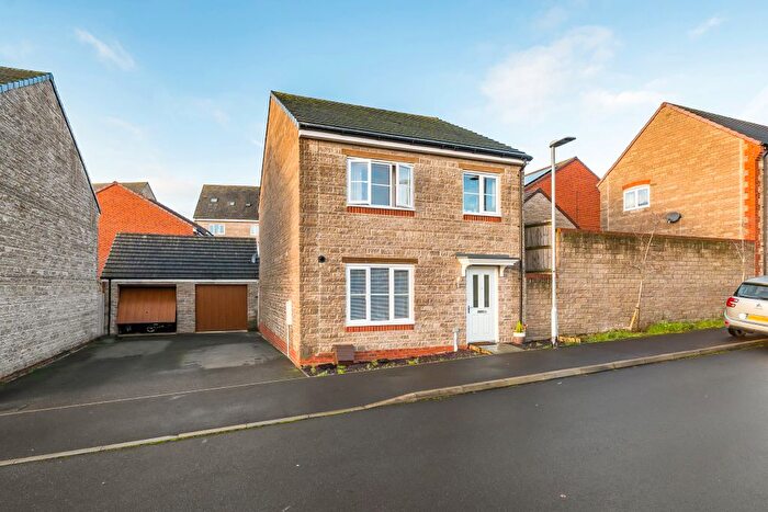 4 Bedroom Detached House For Sale In Marsh Close, Purton, Wiltshire, SN5