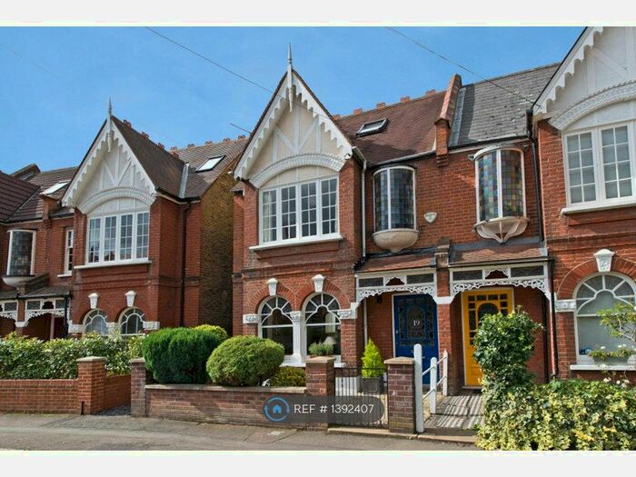 4 Bedroom End Of Terrace House To Rent In Richmond Avenue, London, SW20