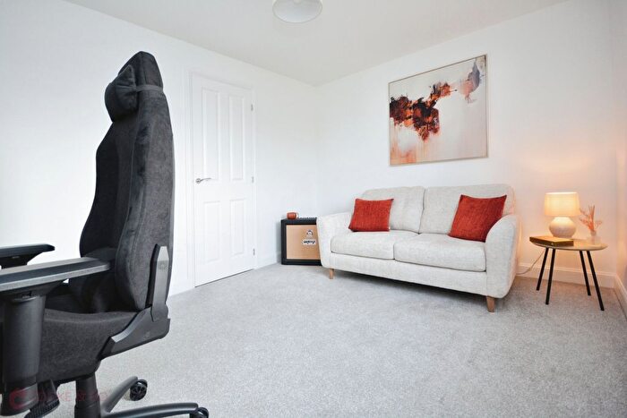 2 Bedroom Semi-Detached House For Sale In Market Garden Close, Ramsgate, Kent, CT12