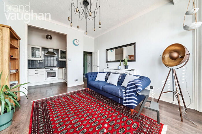 2 Bedroom Flat To Rent In Cambridge Road, Hove, East Sussex, BN3