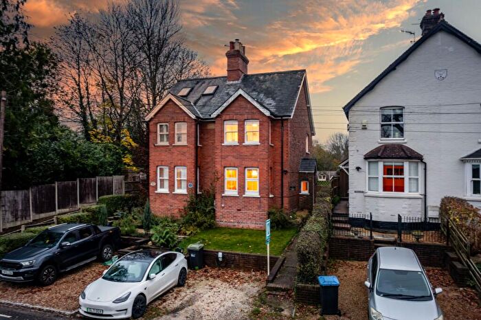 3 Bedroom Semi-Detached House For Sale In Turners Hill Road, Crawley Down, RH10