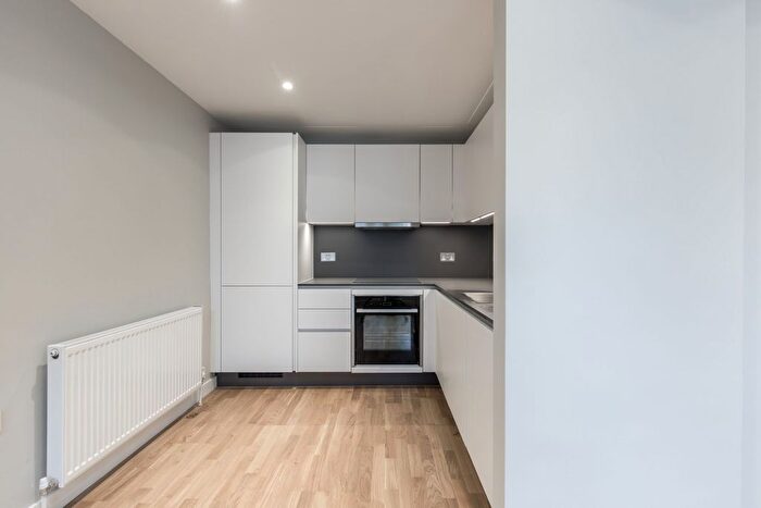 1 Bedroom Flat To Rent In Argyle Road, London, W13