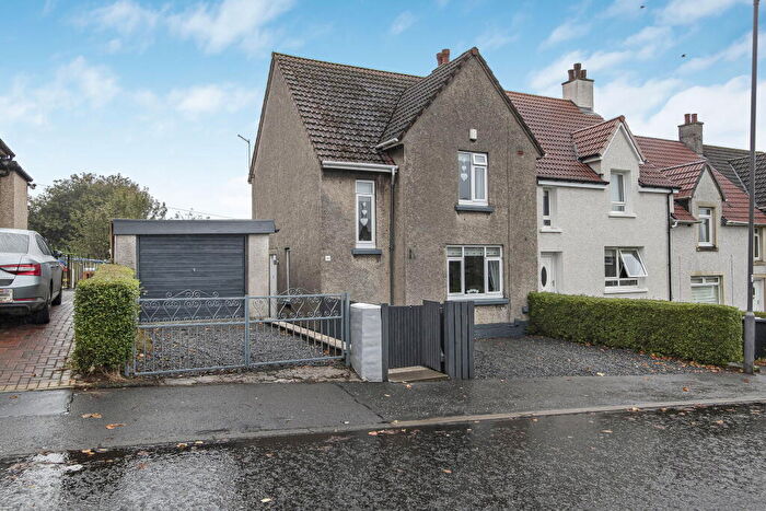 3 Bedroom End Of Terrace House For Sale In Patterton Drive, Barrhead, Glasgow, G78
