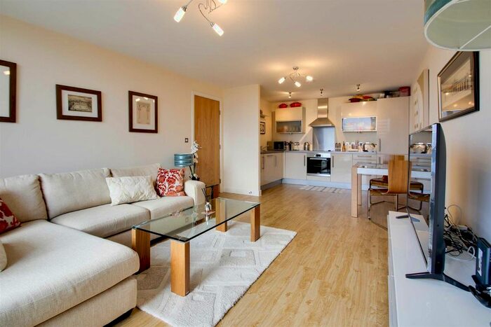 2 Bedroom Flat To Rent In Topaz House, Milton Keynes, MK9